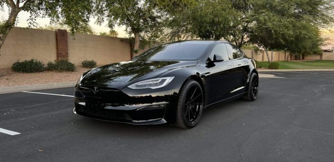 2021 Tesla Model S  Plaid