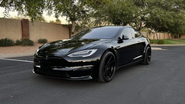 2021 Tesla Model S  Plaid